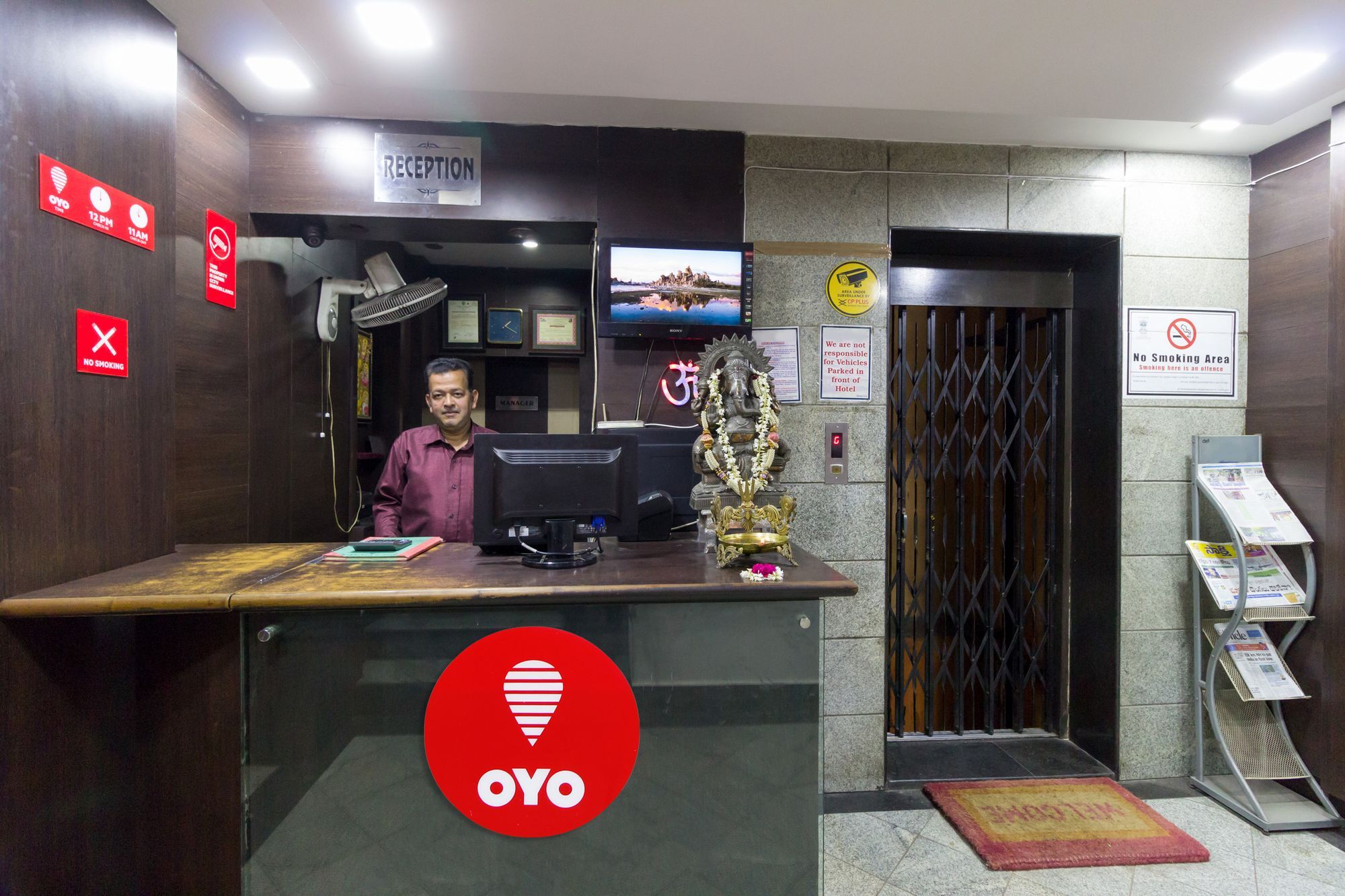 Collection O 9796 Hotel Alekhya Residency Hyderabad Exterior foto